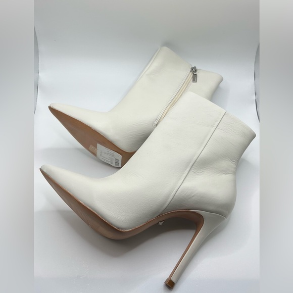 Schutz white ankle booties size 7.5 - Picture 4 of 10